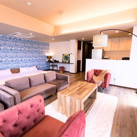 Breaky Hotel Chatan Exterior foto